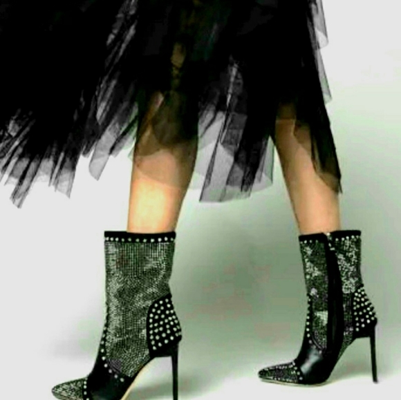 Akira- Azalea Wang: "Hit It From The Back" Stiletto Heel Bootie - Picture 7 of 8